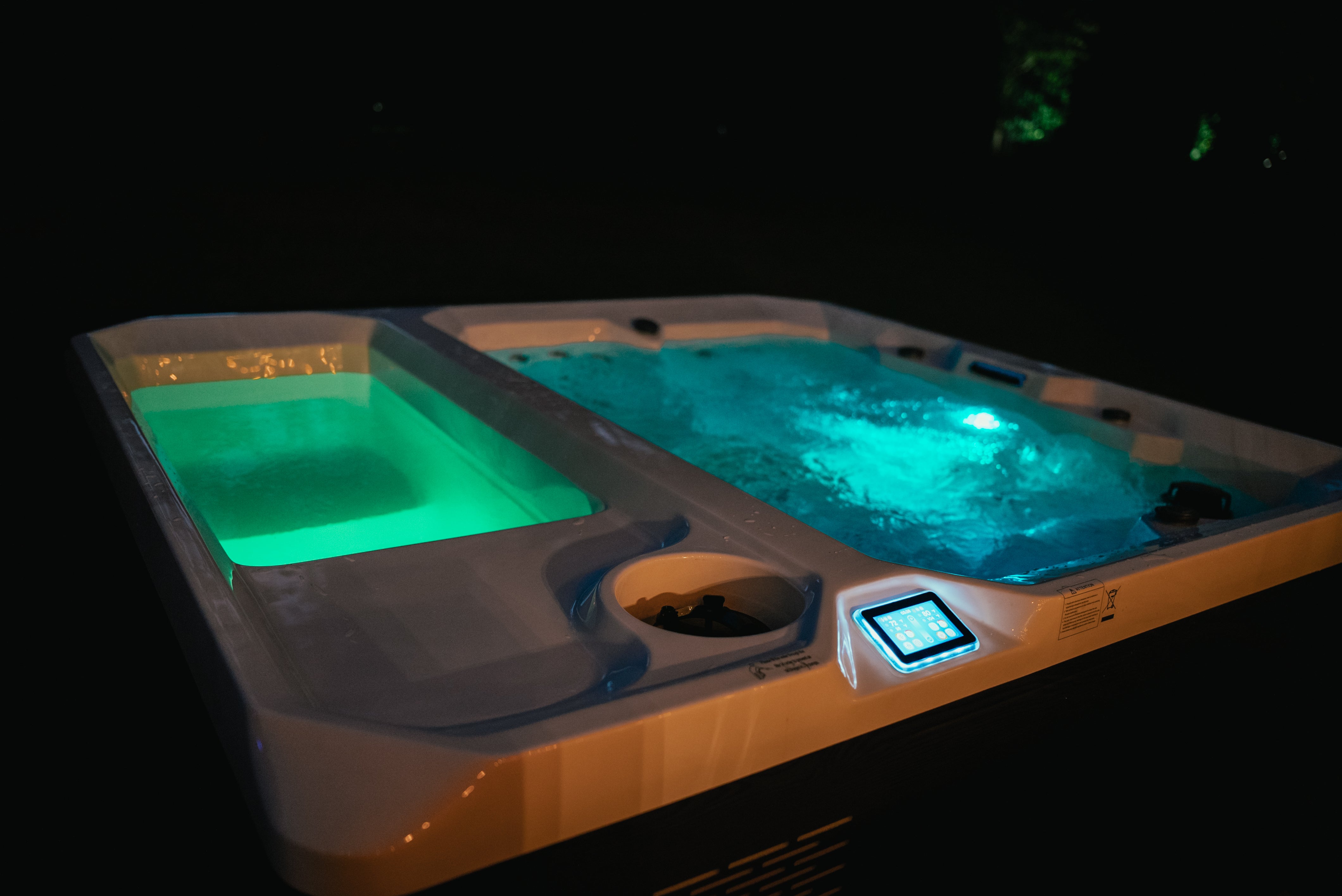 Lifetrend Sierra 2-in-1 Hot & Cold Plunge Spa System